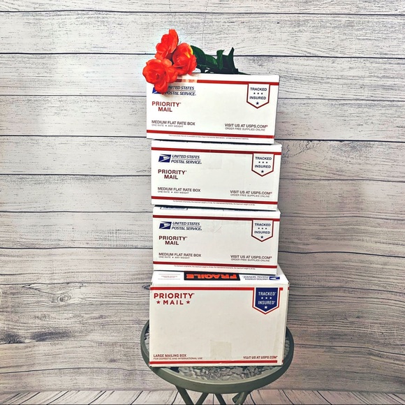 Meet your Posher, Katelyn - PLEASE READ๐ - Picture 7 of 7